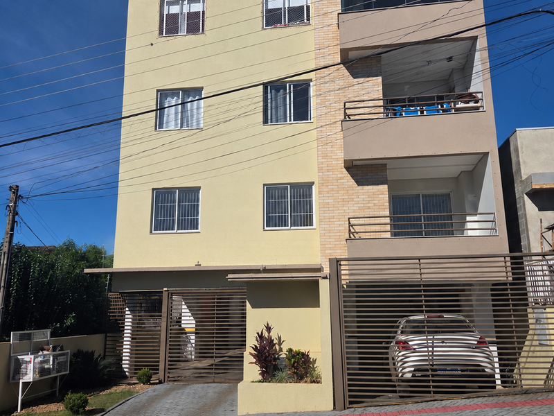 Apartamento à venda com 3 dormitórios, 1 banheiro, 2 vagas de garagens e 90m² de área privativa no bairro Bela Vista