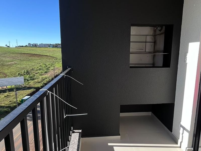 Apartamento à venda com 3 dormitórios, 1 banheiro, 2 vagas de garagens e 67m² de área privativa no bairro Santa Paulina